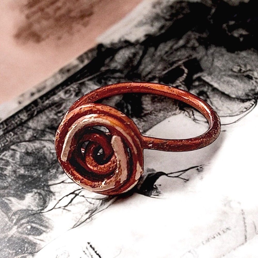 5 For $25💫Grunge Copper Colored Metal Spiral Ring